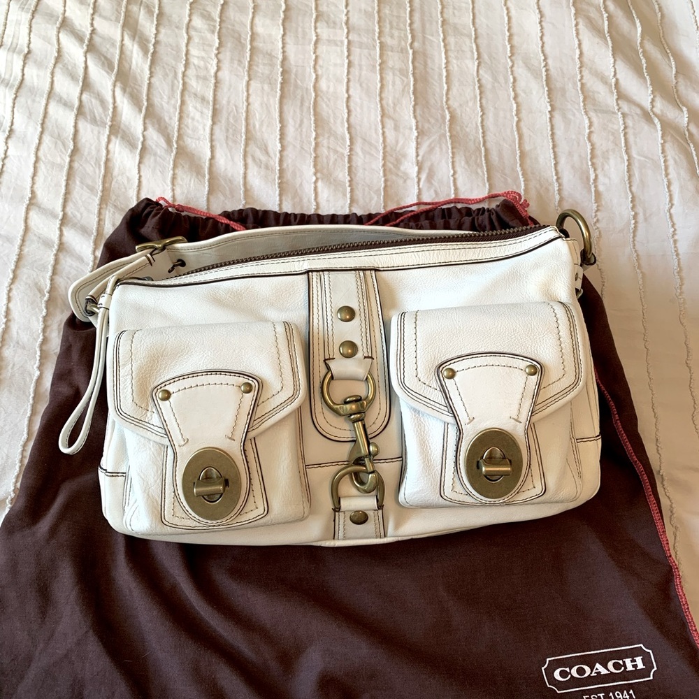 Coach limited edition shoulder bag in chalk.